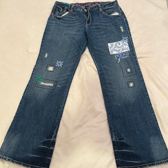 GapKids Denim Jeans With Embroidered Patchwork - Picture 1 of 6